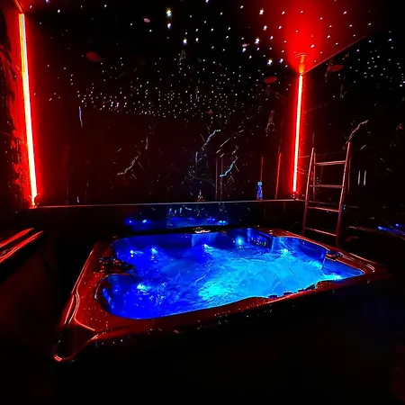 Logement Prive Avec Jacuzzi Haut De Gamme ! Pres De L'Aeroport De Charleroi Exterior foto