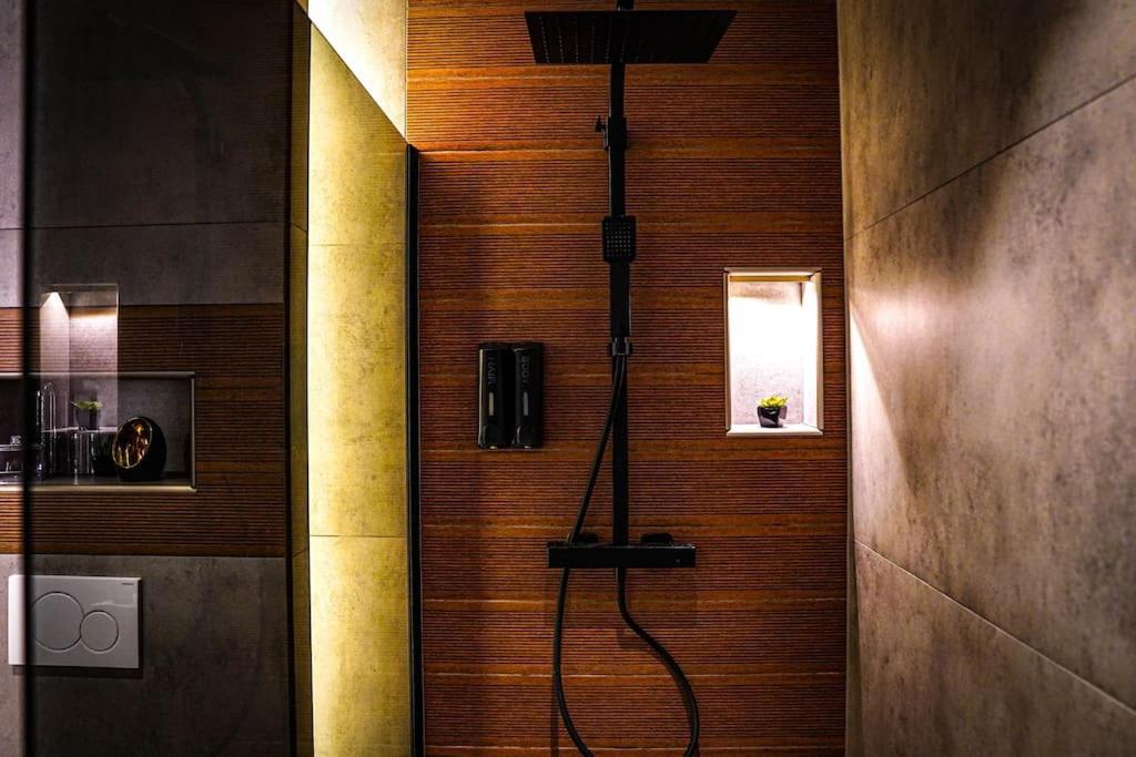 Ferienhaus Prive Avec Jacuzzi De Gamme ! Pres De L'aeroport De Charleroi